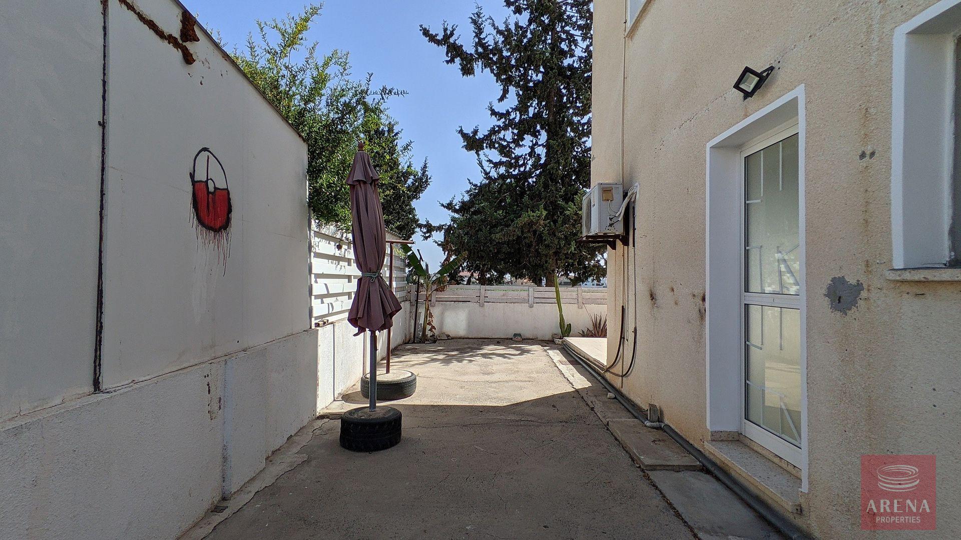 3-house-in-kiti-8179-1