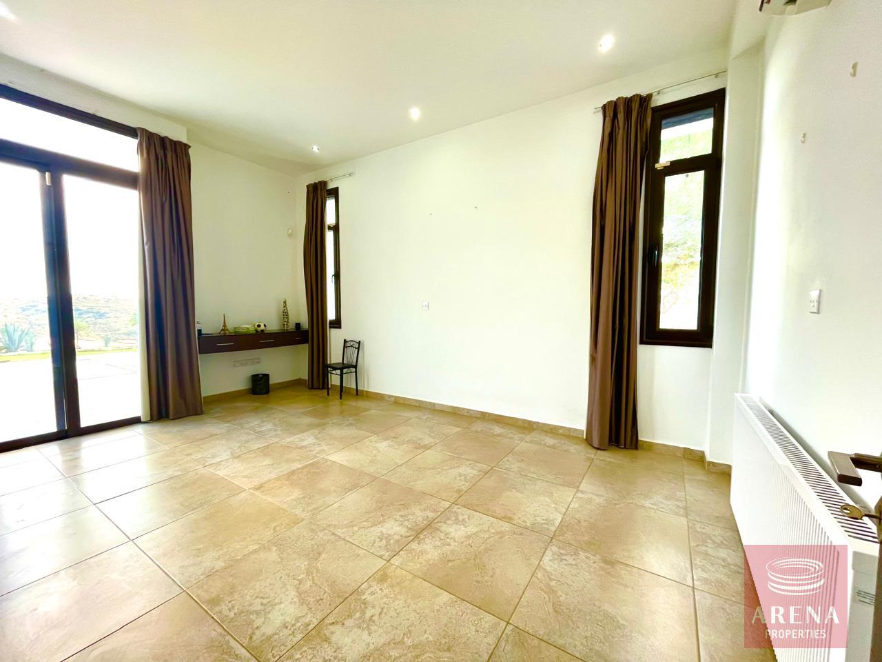 31-BUNGALOW-IN-SKARINOU-8892