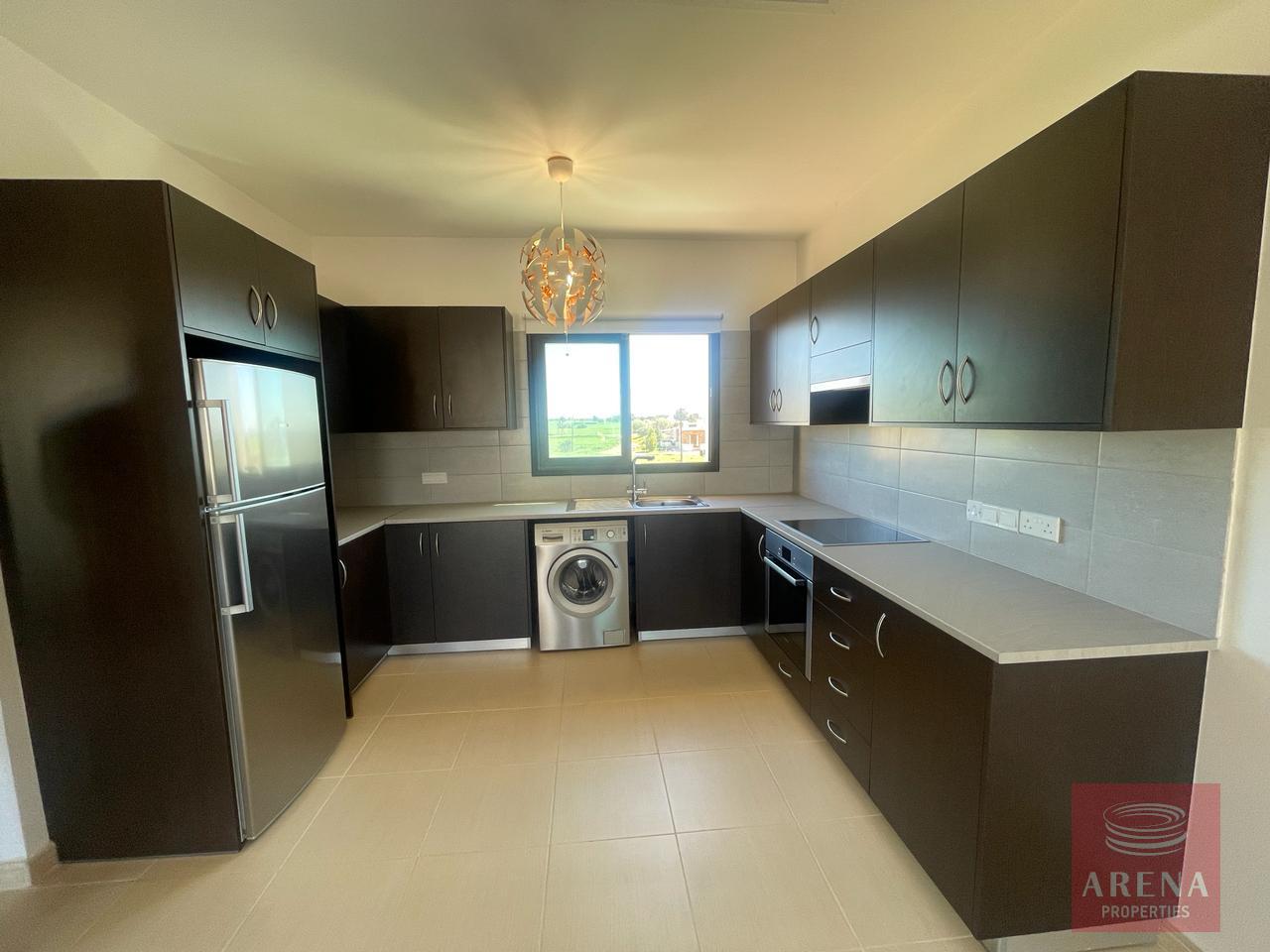 4-2-BED-APT-AVGOROU-7789