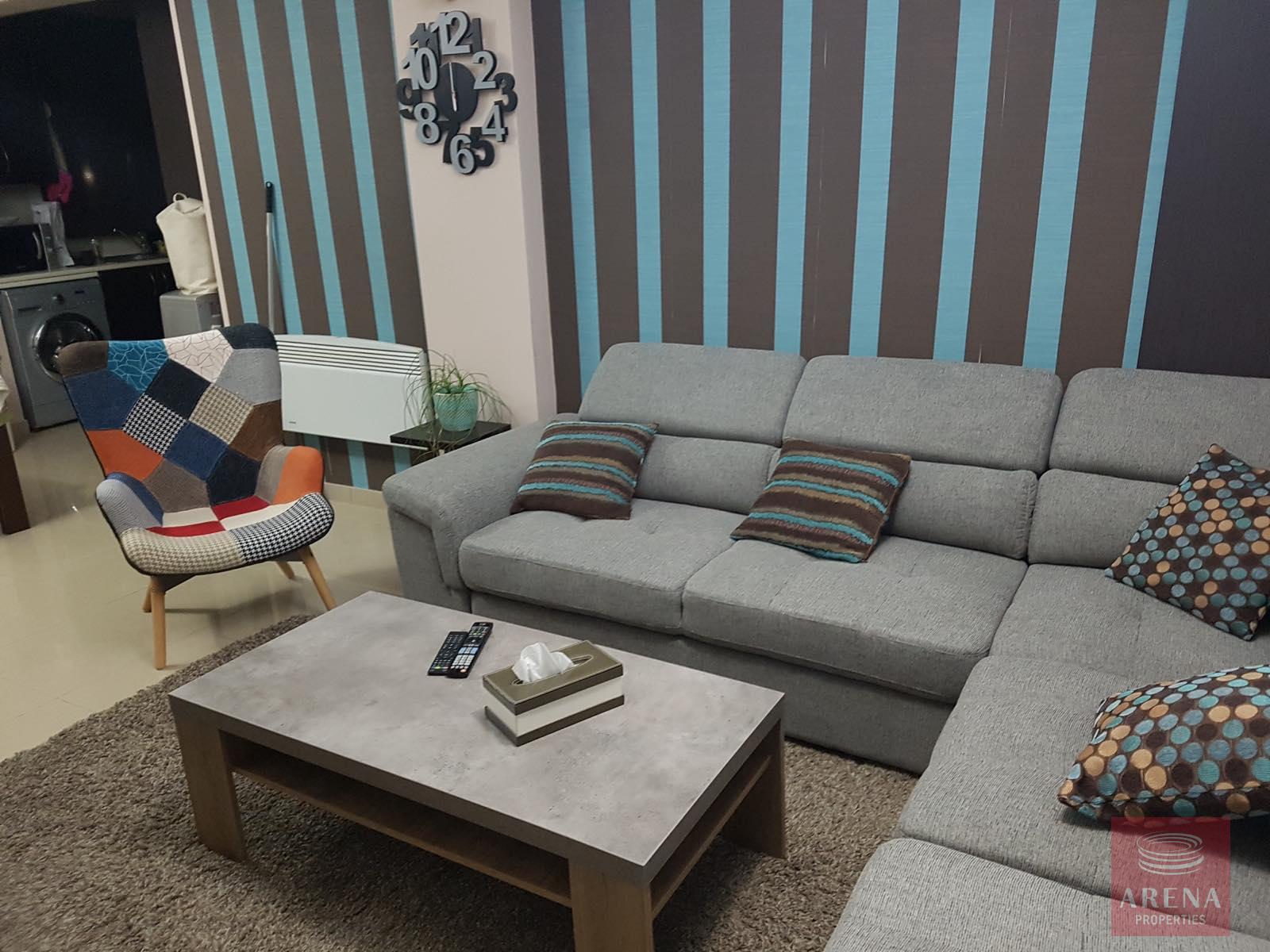 4-2-bed-apt-in-krasa-8095