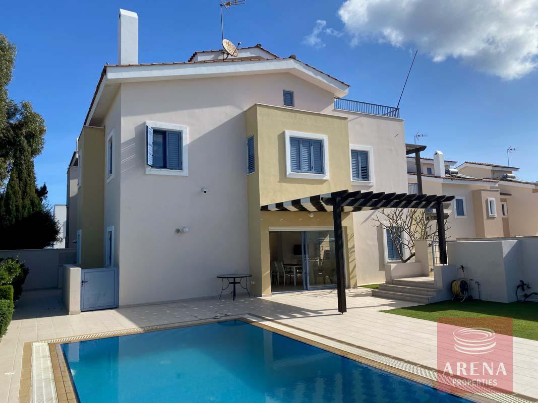 4-4-BED-VILLA-IN-AYIA-TRIADA-5779
