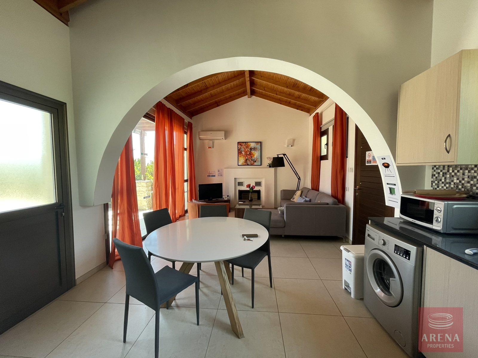 5-2-BED-BUNGALOW-IN-AYIA-THEKLA-7258