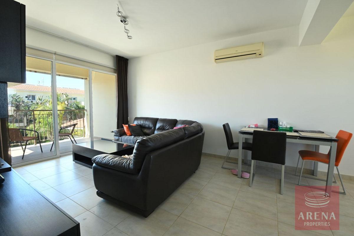 6-APT-IN-KAPPARIS-6055