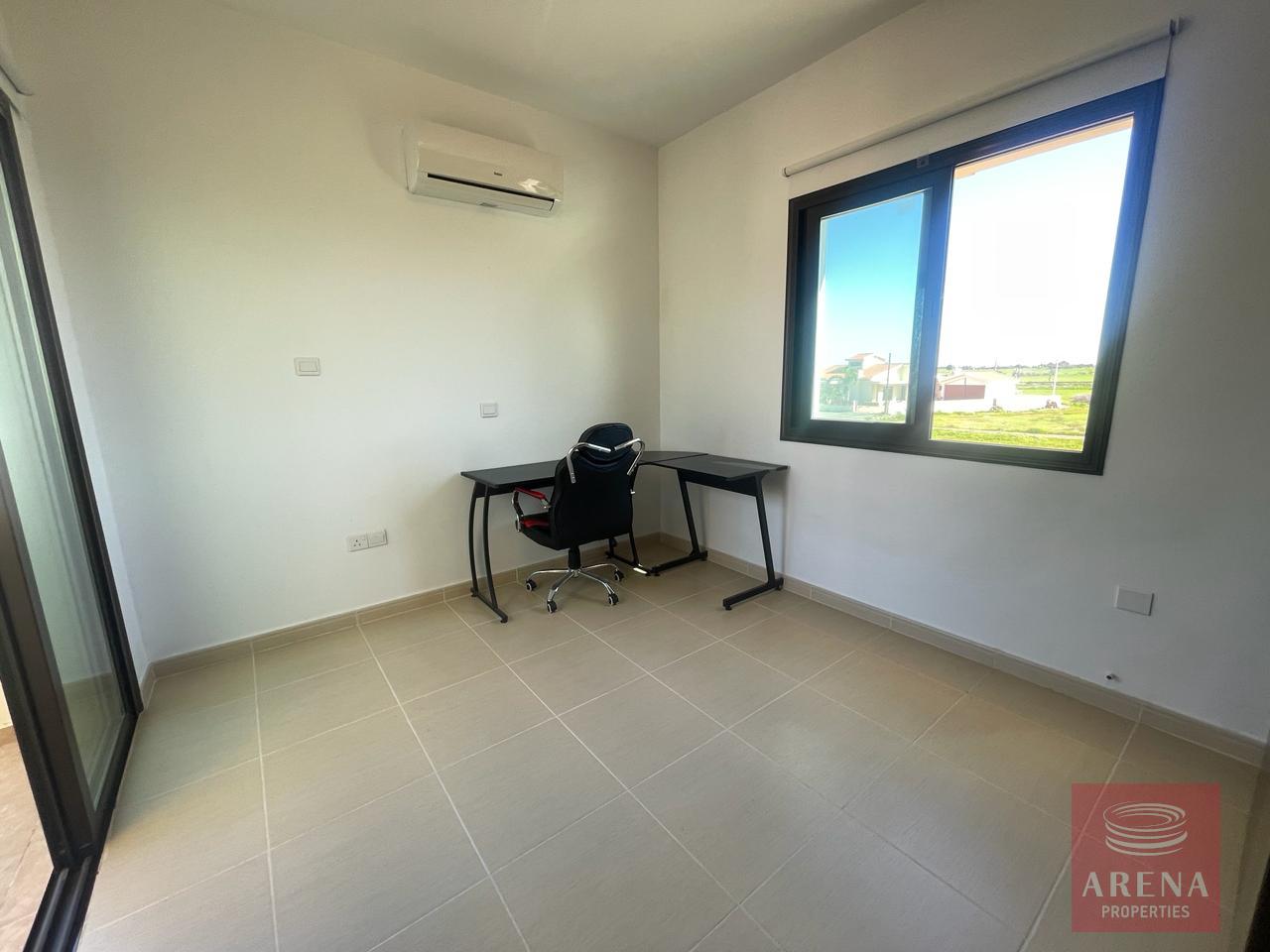 7-2-BED-APT-AVGOROU-7789