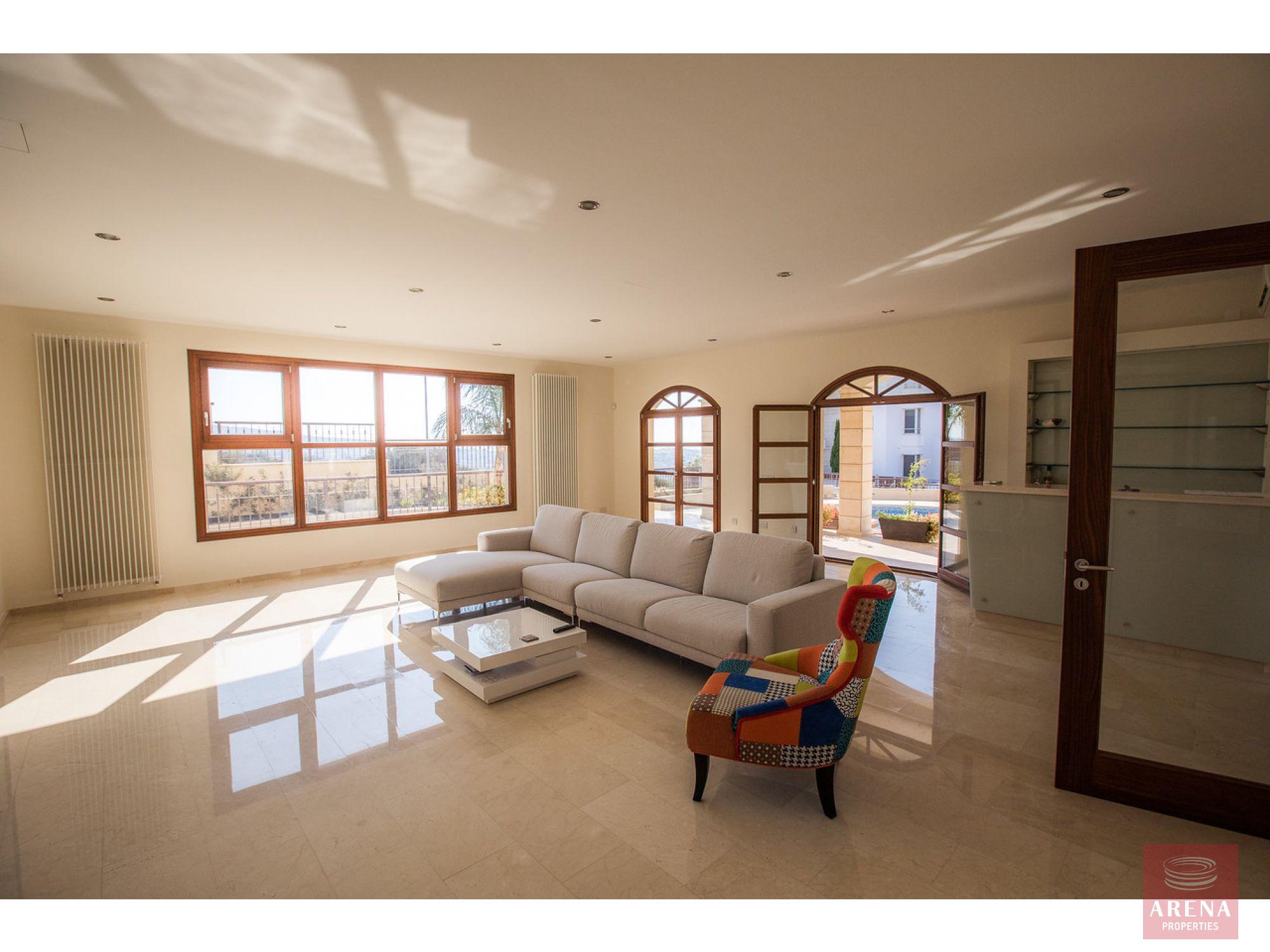 7-villa-in-germasogia