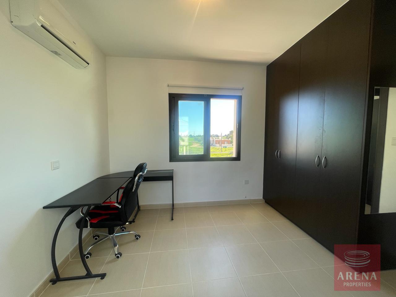 8-2-BED-APT-AVGOROU-7789