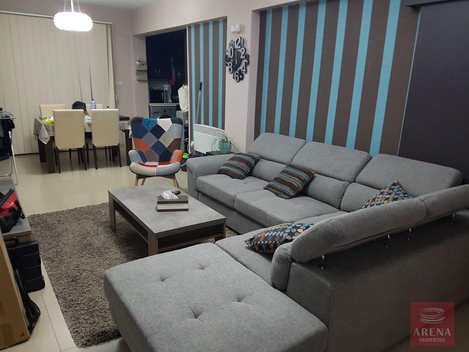 8-2-bed-apt-in-krasa-8095