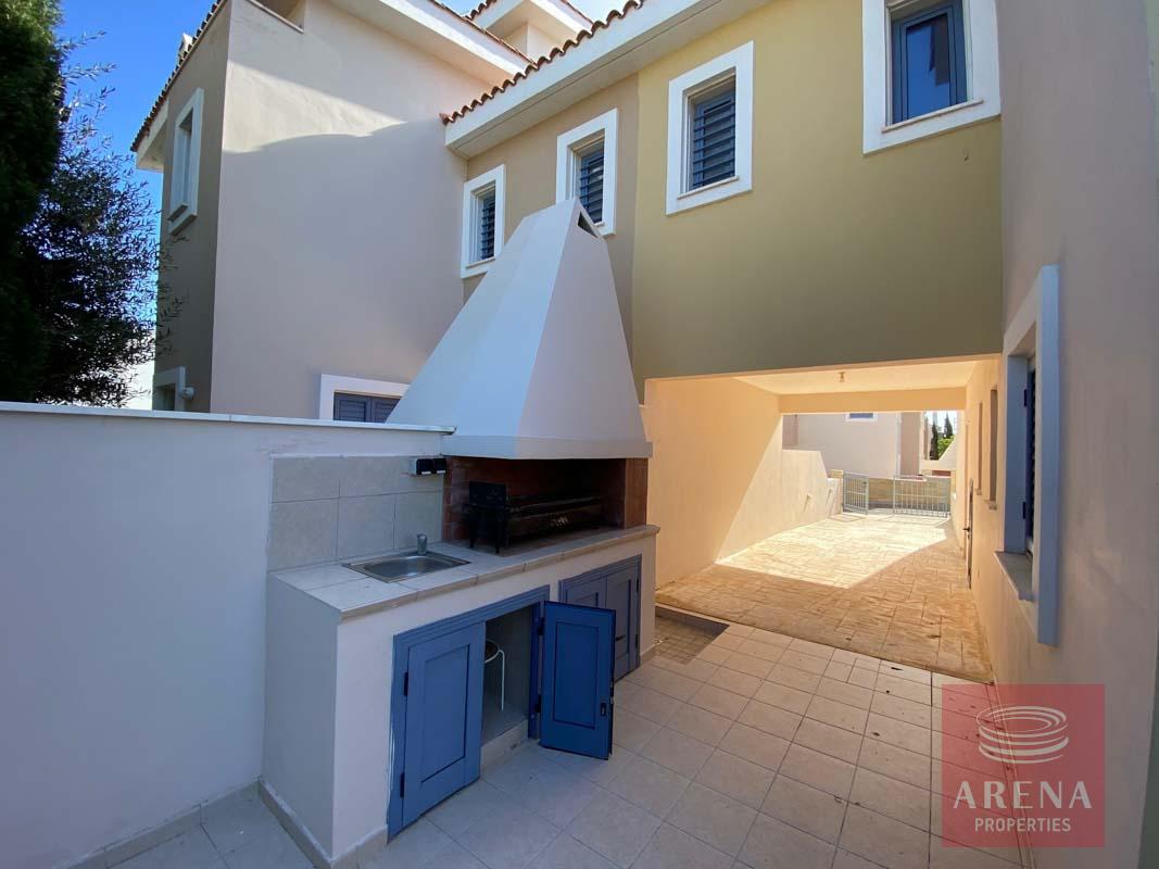 8-4-BED-VILLA-IN-AYIA-TRIADA-5779