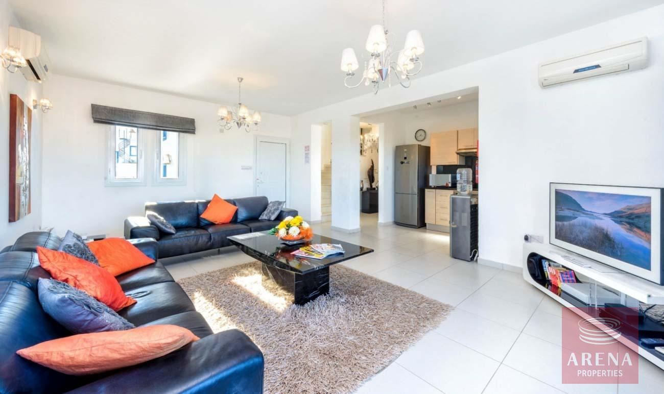 8-4-BED-VILLA-IN-KAPPARIS-6037