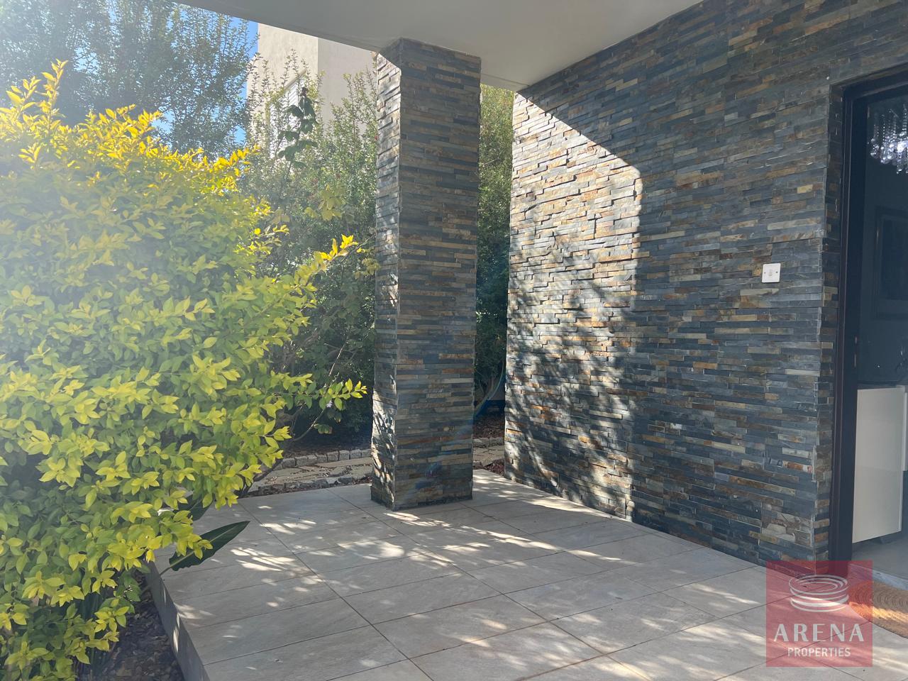 9-3-BED-VILLA-FOR-RENT-IN-PROTARAS-8868