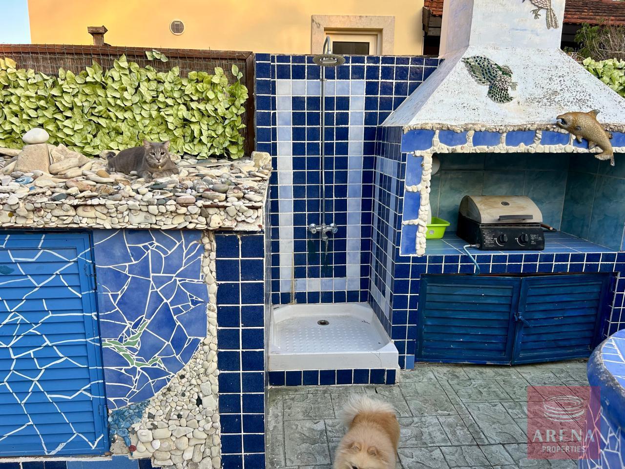 9-4-BED-VILLA-PERVOLIA-8659