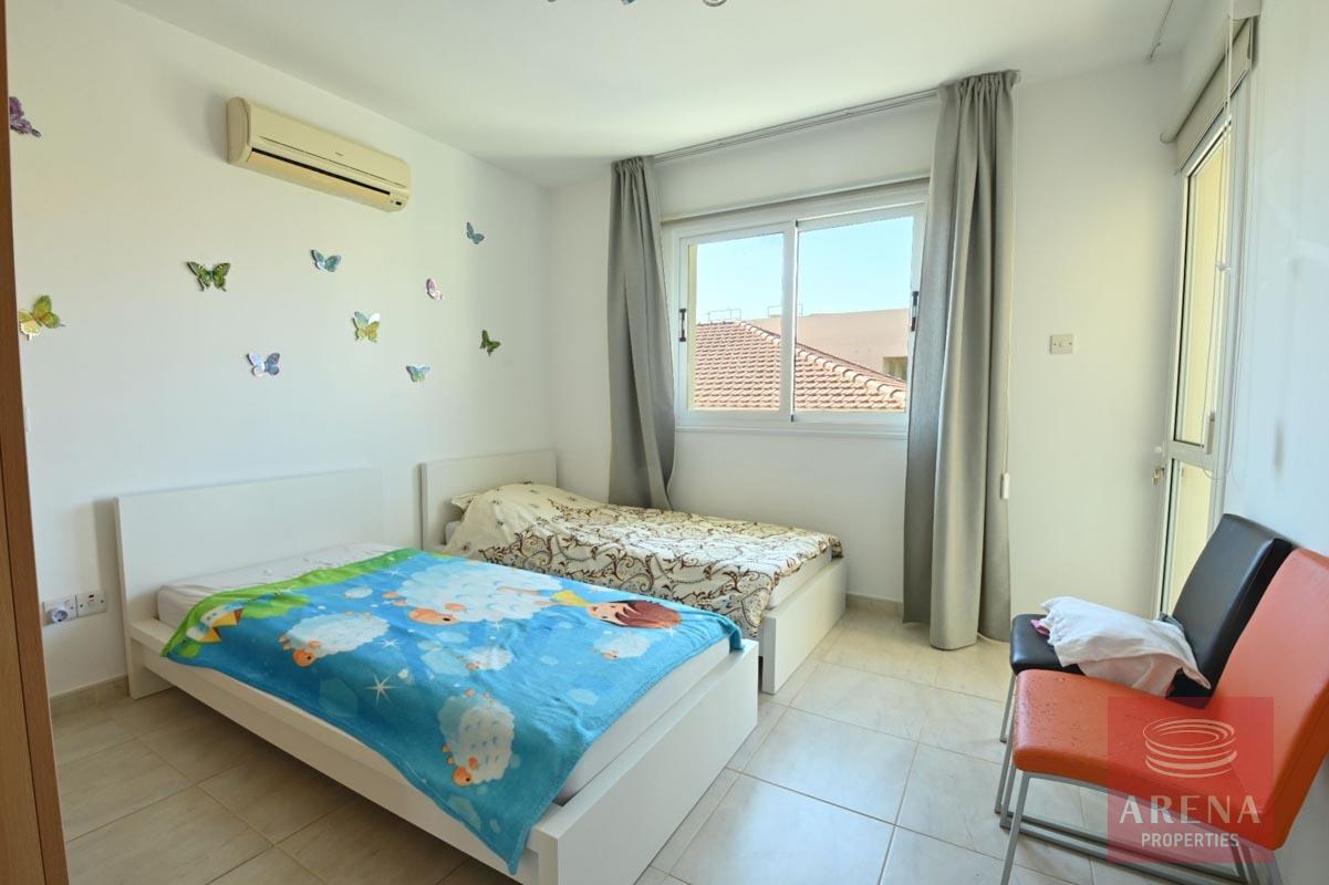 9-APT-IN-KAPPARIS-6055