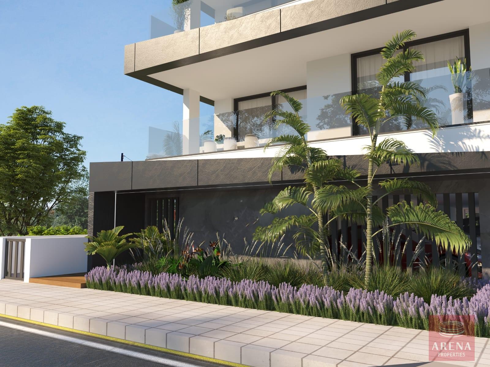 3-2-bed-apts-near-mall-765