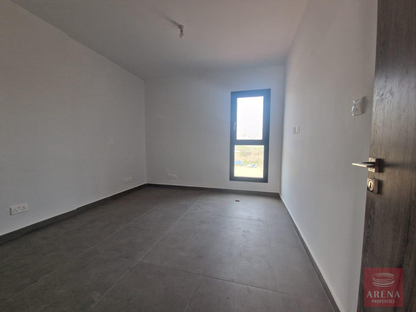 1-4-bed-apt-oroklini-9199-13-1