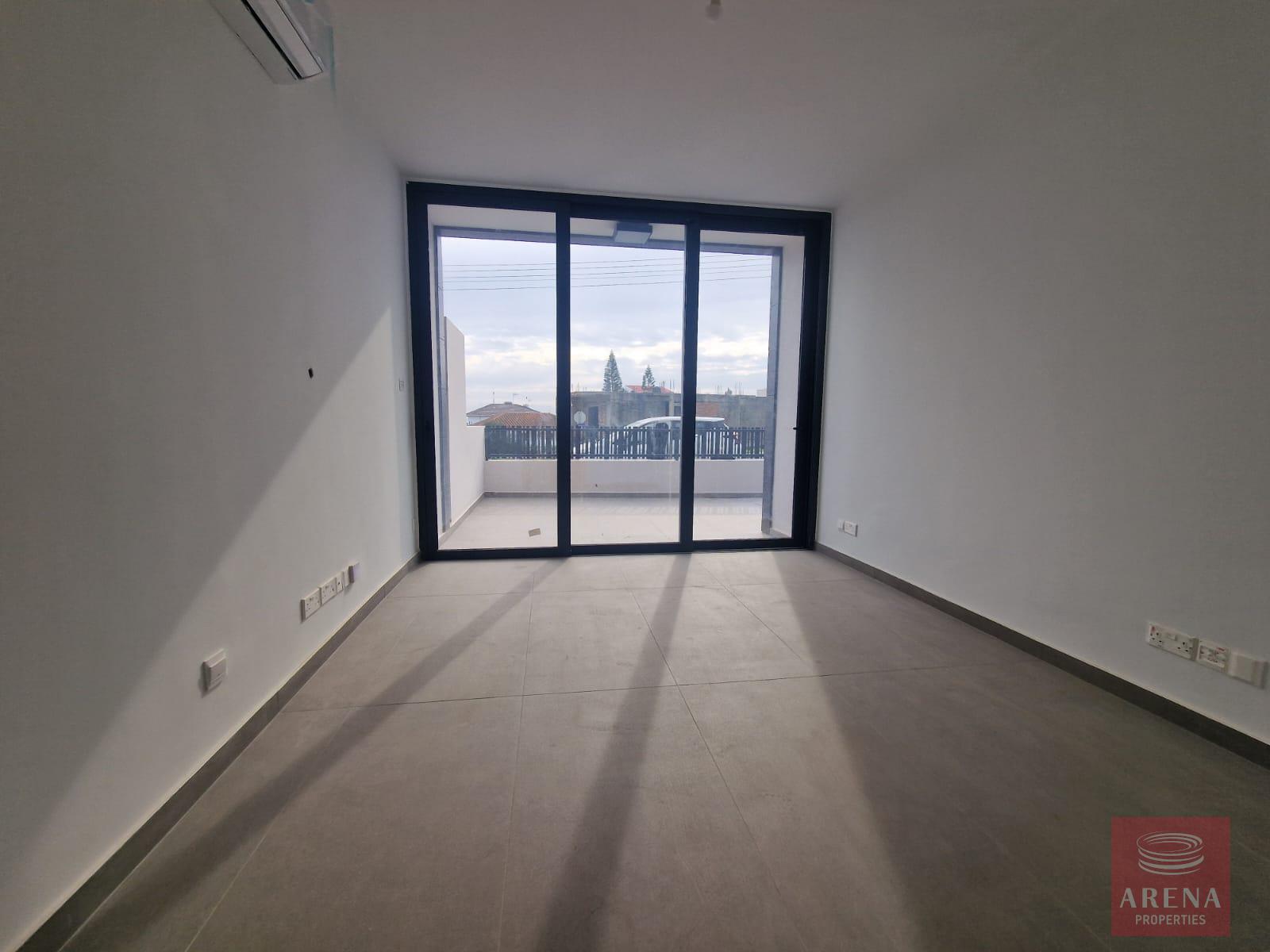 1-4-bed-apt-oroklini-9199-19-1