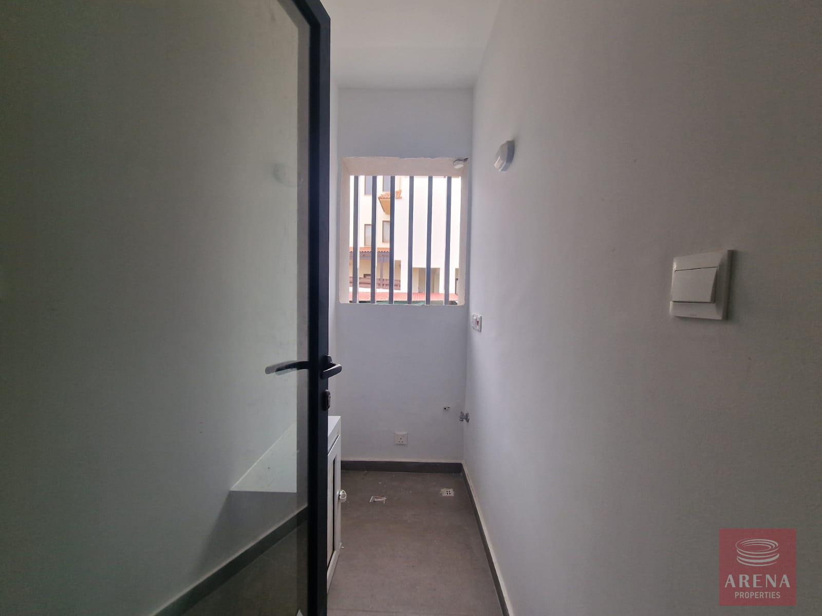 1-4-bed-apt-oroklini-9199-7-1