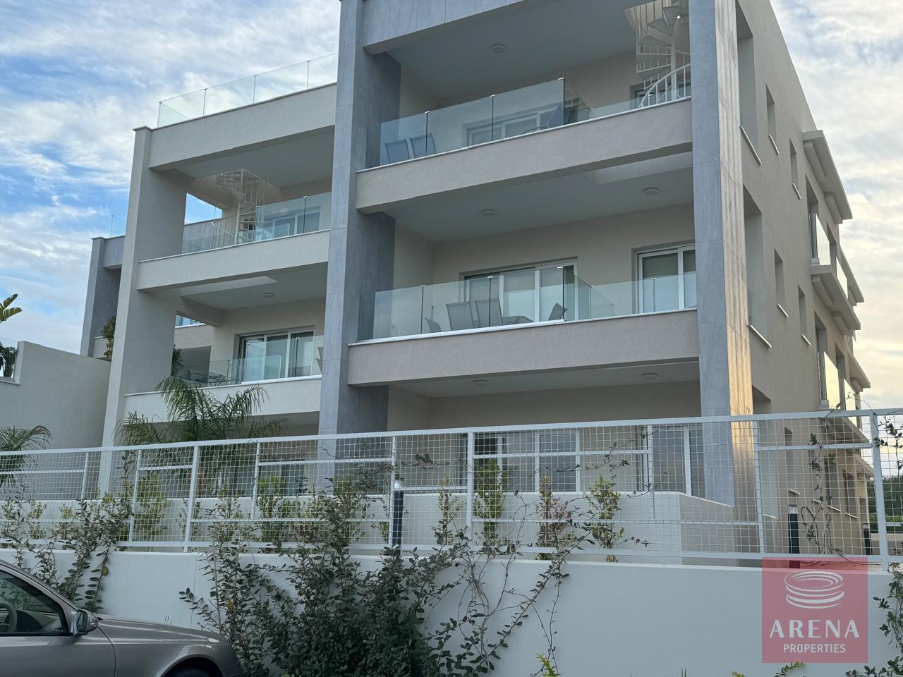 5-2-BED-PENTHOUSE-IN-KAPPARIS-8975-1