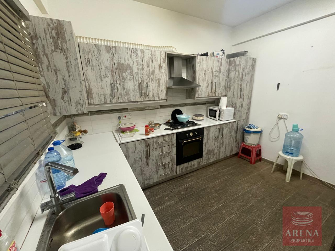 5-GF-APT-IN-NEW-MARINA-AREA-8070