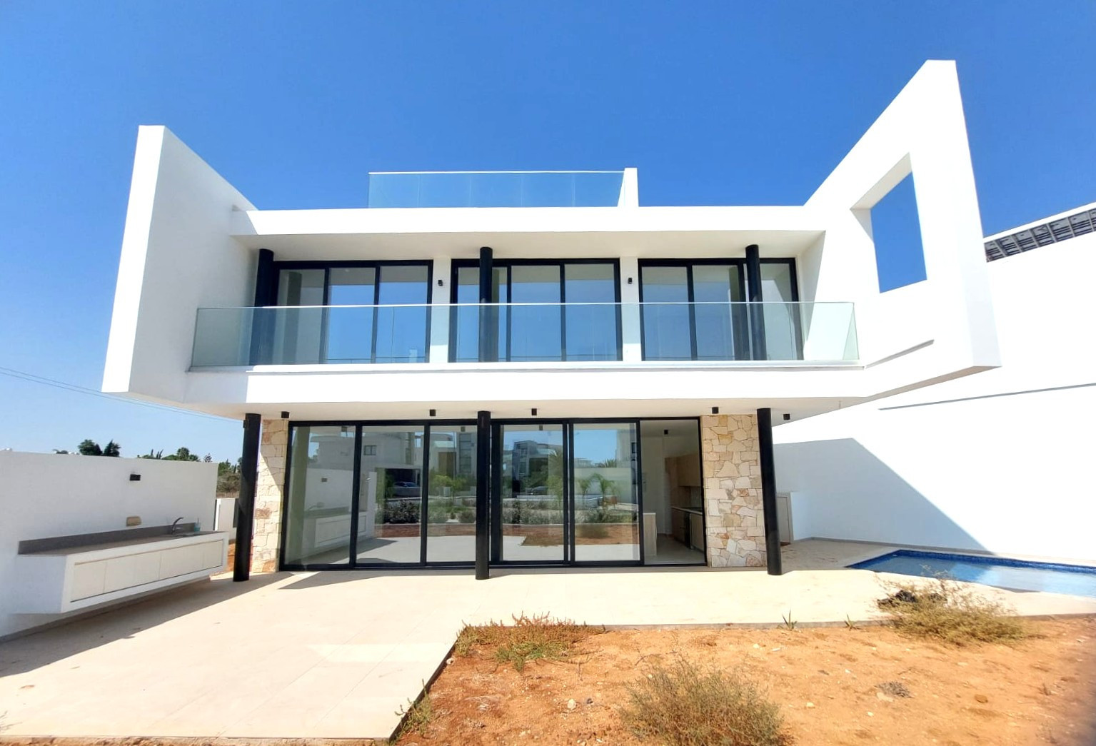 1-VILLA-PROTARAS010196-1