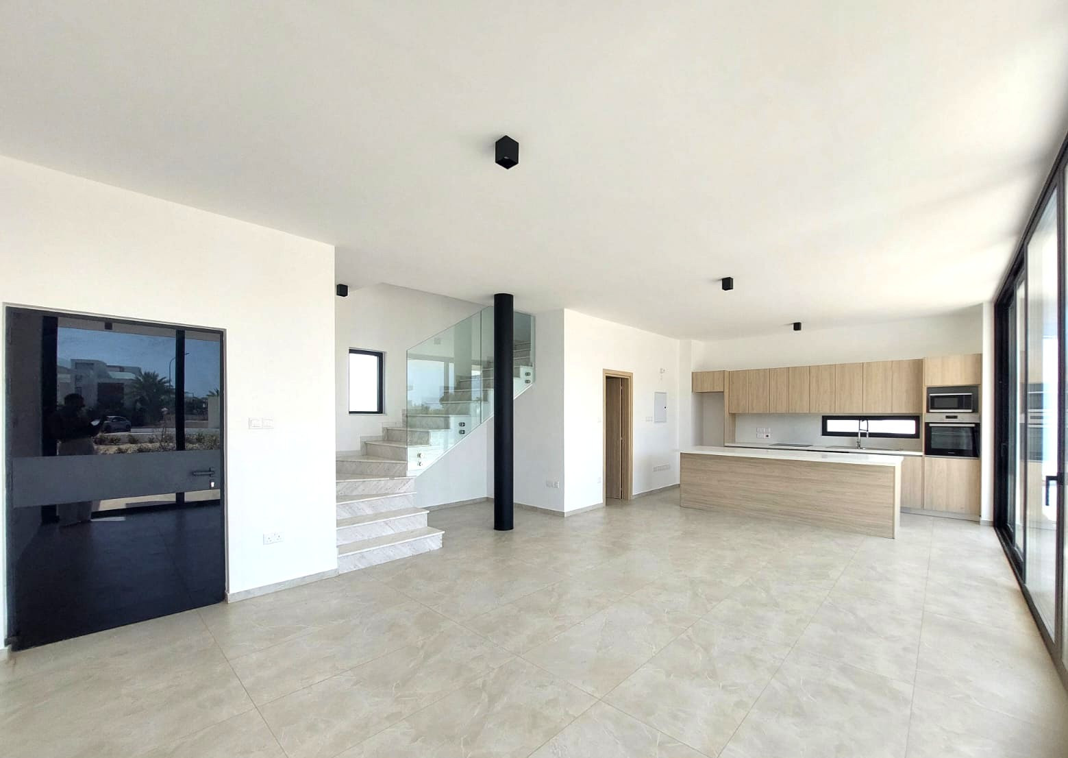 1-VILLA-PROTARAS010196-16