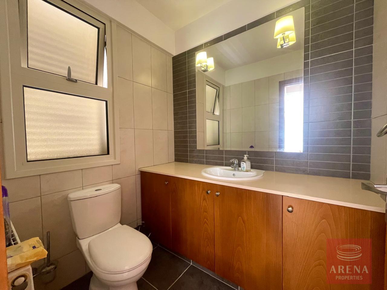 15-5-BED-VILLA-IN-PERVOLIA-8296