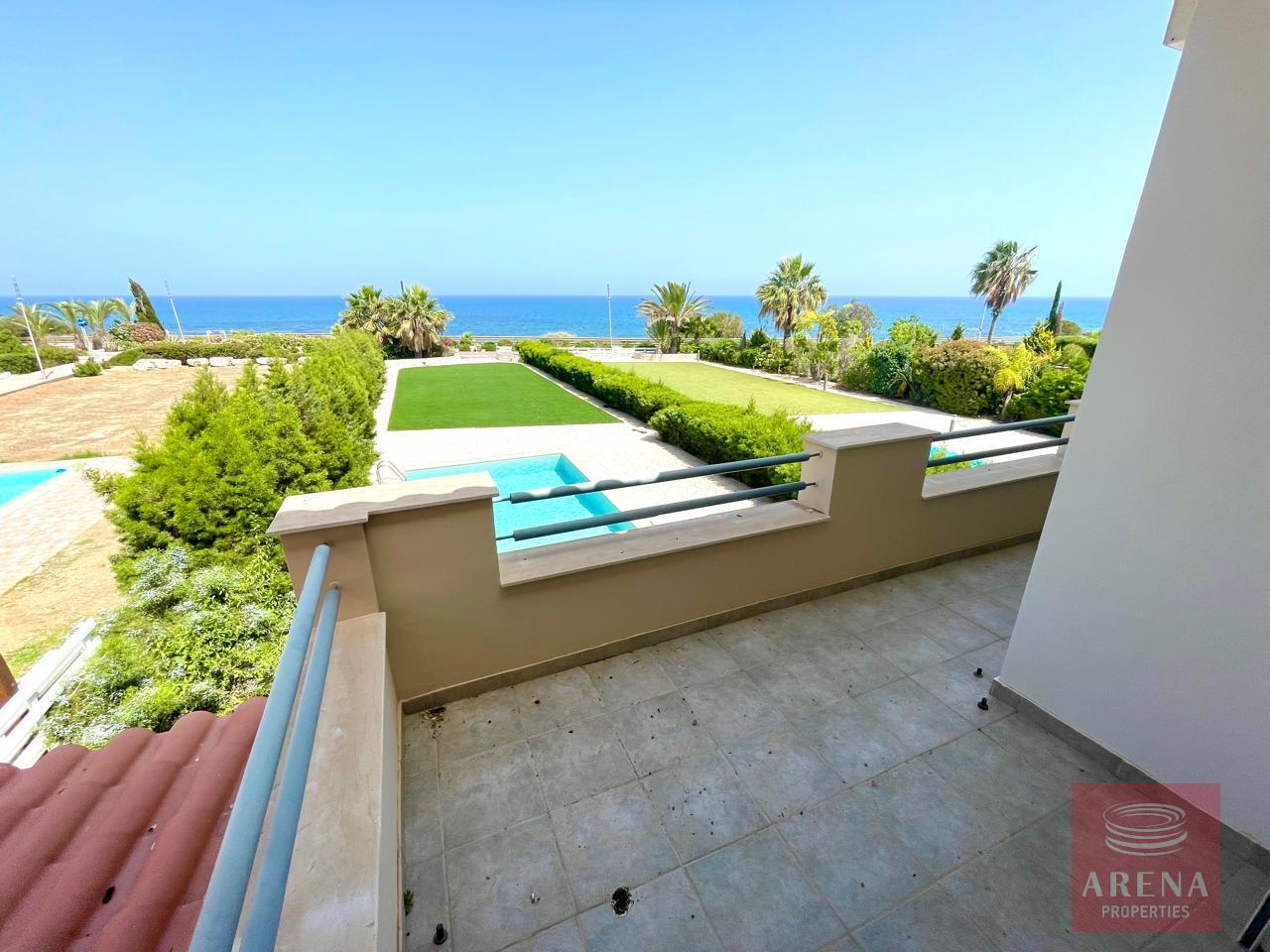 24-5-BED-VILLA-IN-PERVOLIA-8296