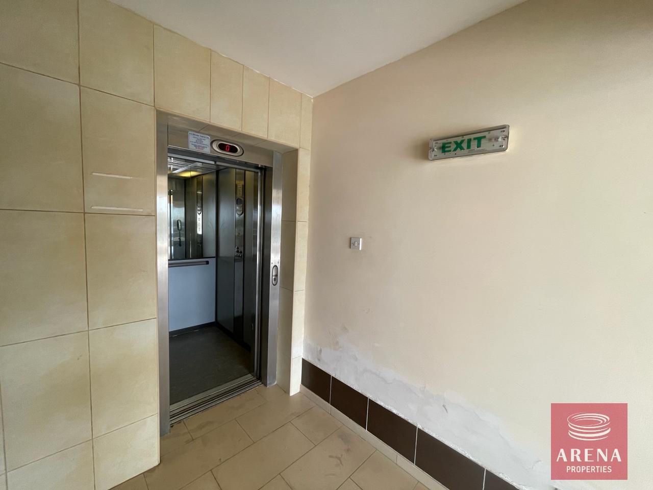 7-2-bed-apt0in-oroklini-7749-4