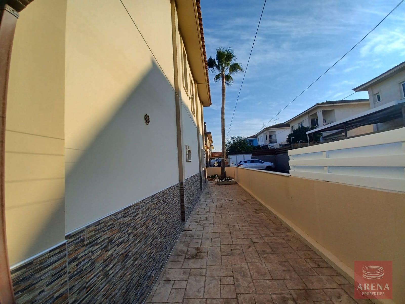 8-3-BED-VILLA-IN-VRYSOULLES-9169-1