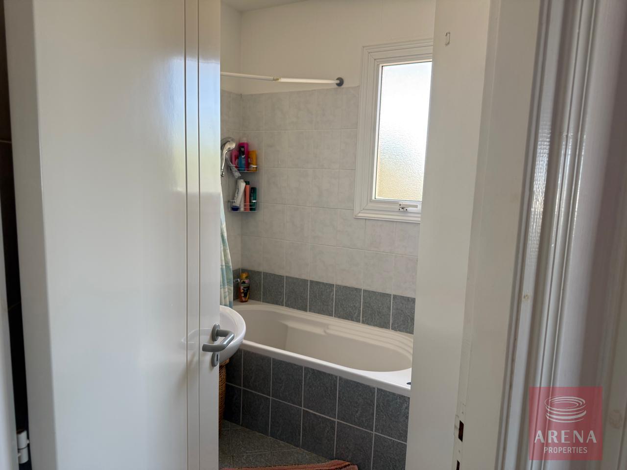 1-APT-RENT-PARALIMNI-10055-11-3