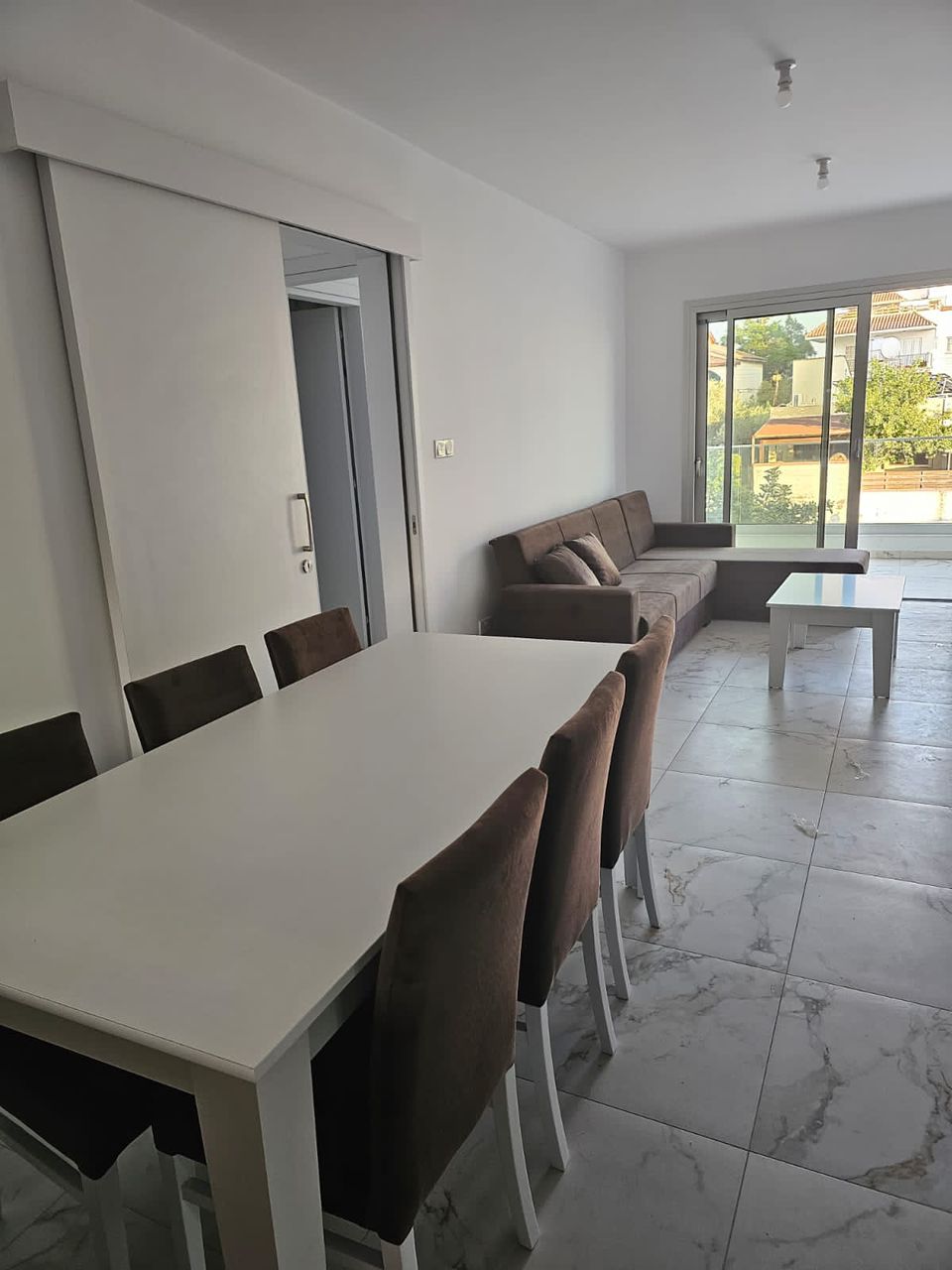 1-APT-KAMARES-10160-6