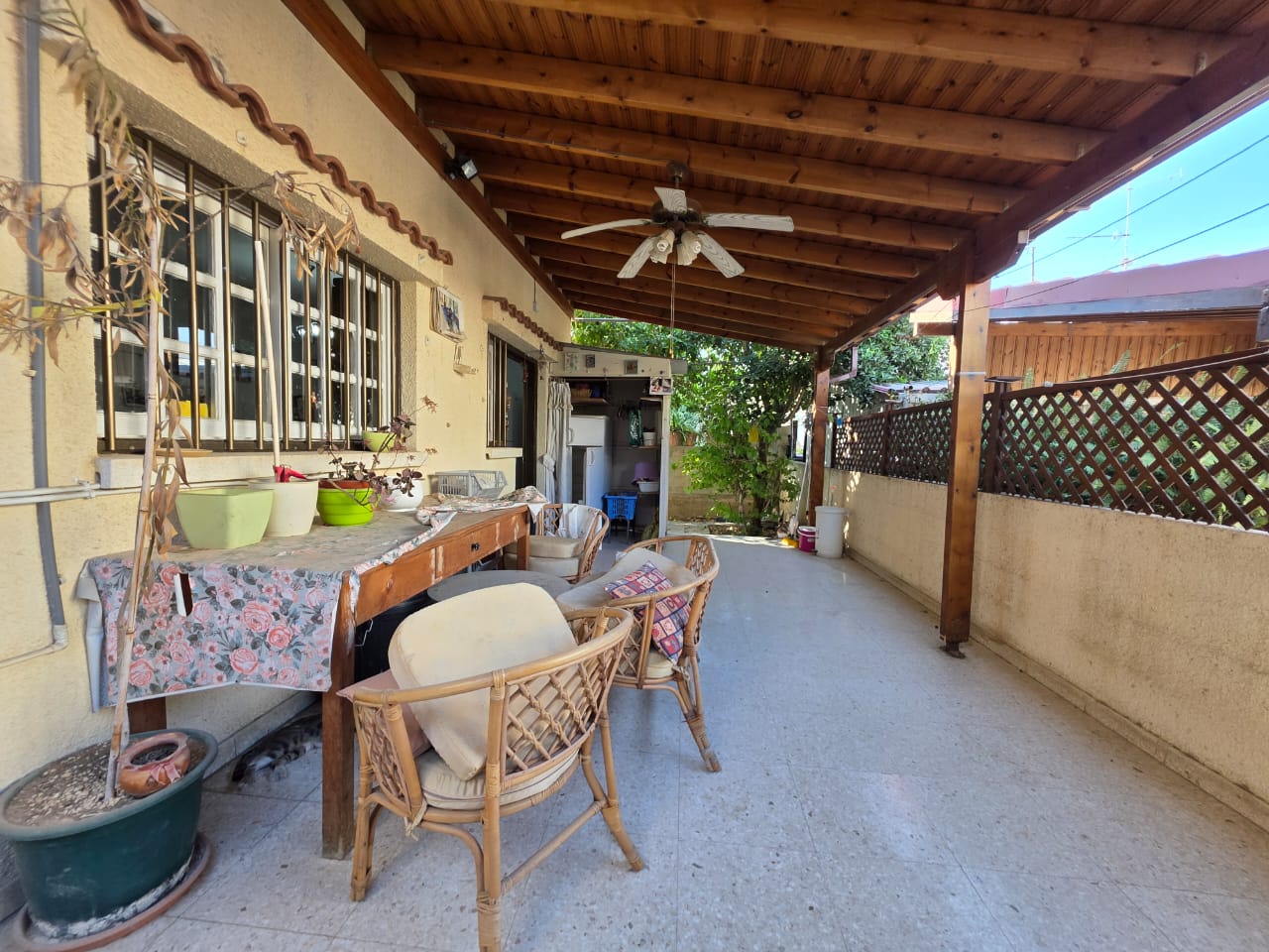 1-HOUSE-IN-FANEROMENI-9969-11-1