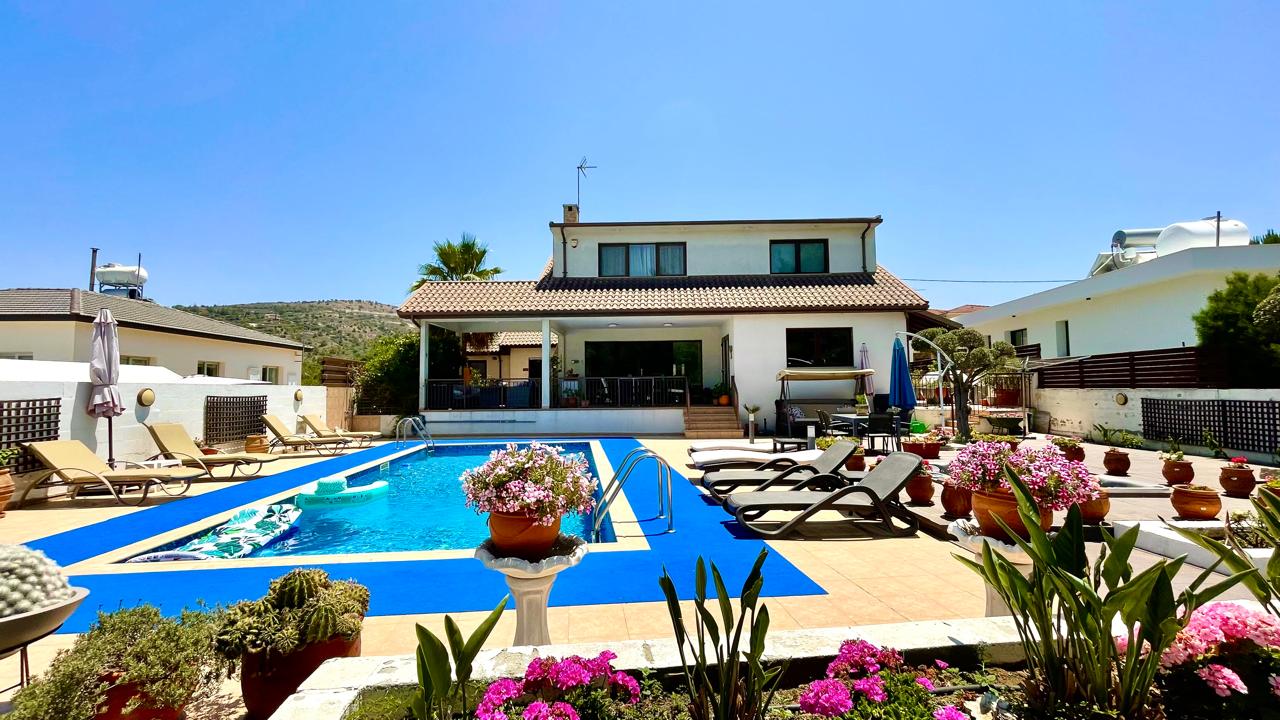 1-VILLA-IN-PSEVDAS-9778-1