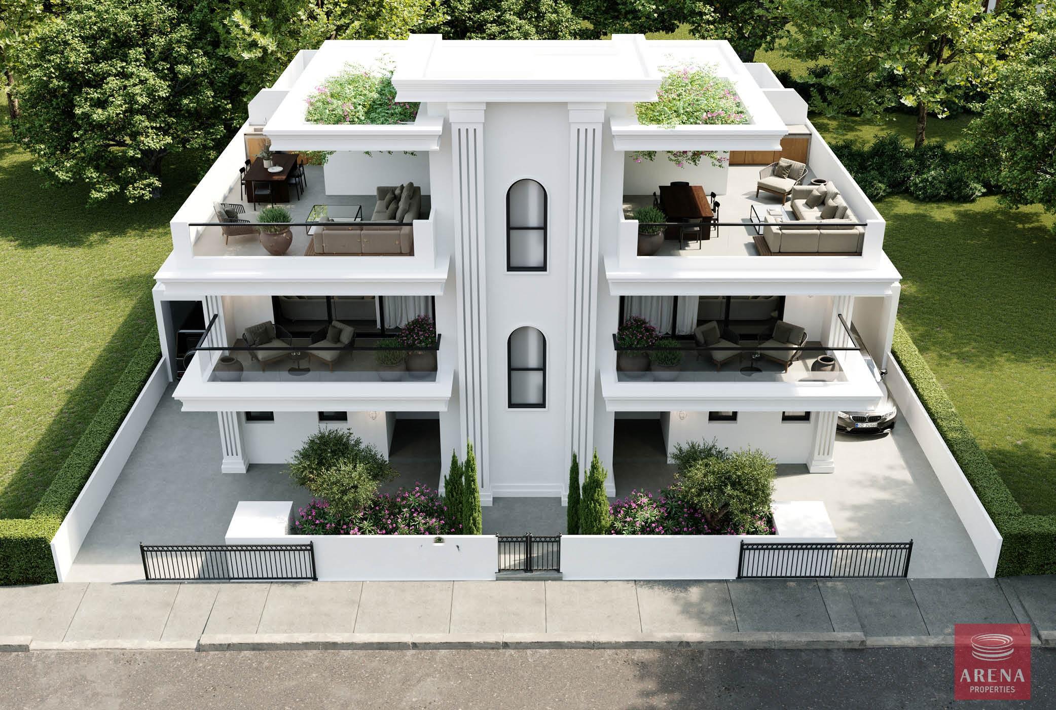 2-APTS-IN-FANEROMENI-7829