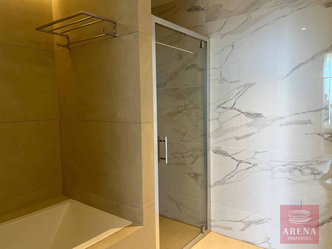 20-3-BED-APT-AYIA-NAPA-MARINA-8479