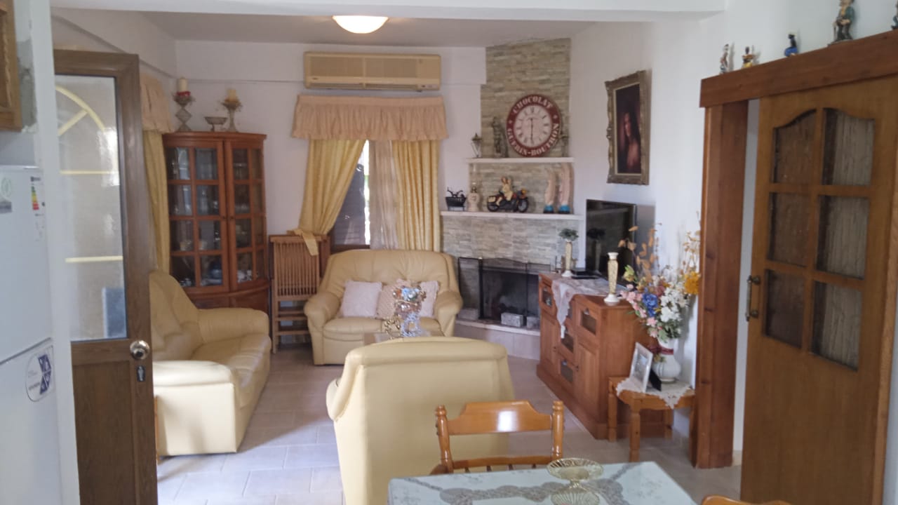 20-HOUSE-IN-LAGEIA-9326
