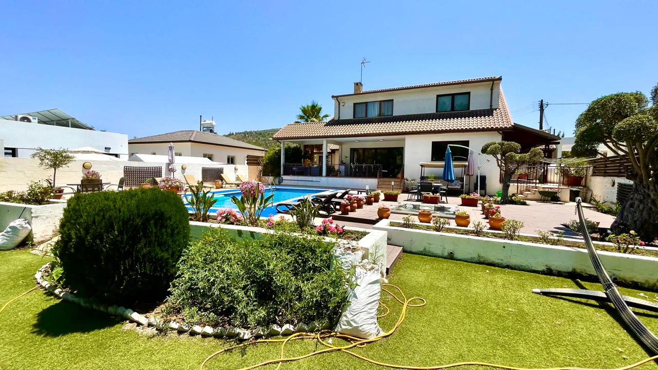 3-VILLA-IN-PSEVDAS-9778-1