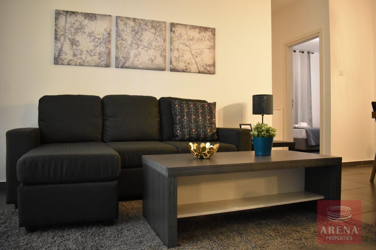 5-2-BED-APT-RENT-KAPAPRIS-9300-10