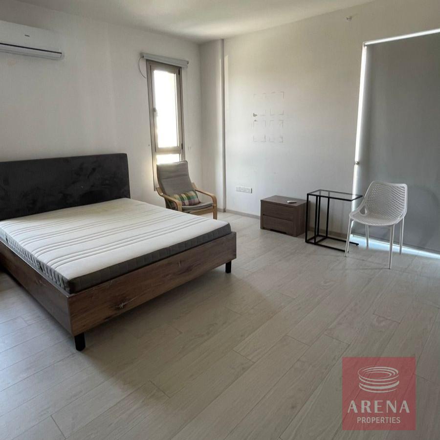 6aa409f625357-2