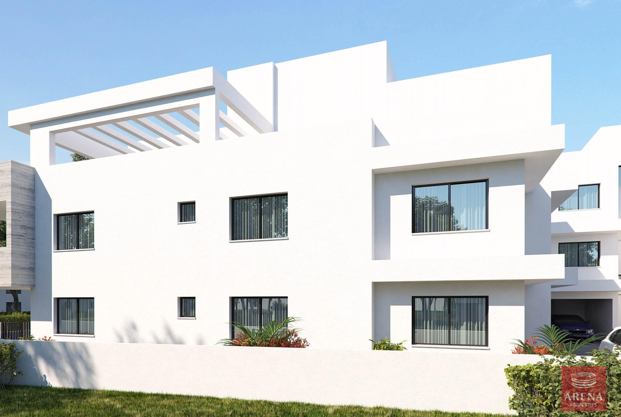 8-2-BED-APTS-INIVADIA-7220-8