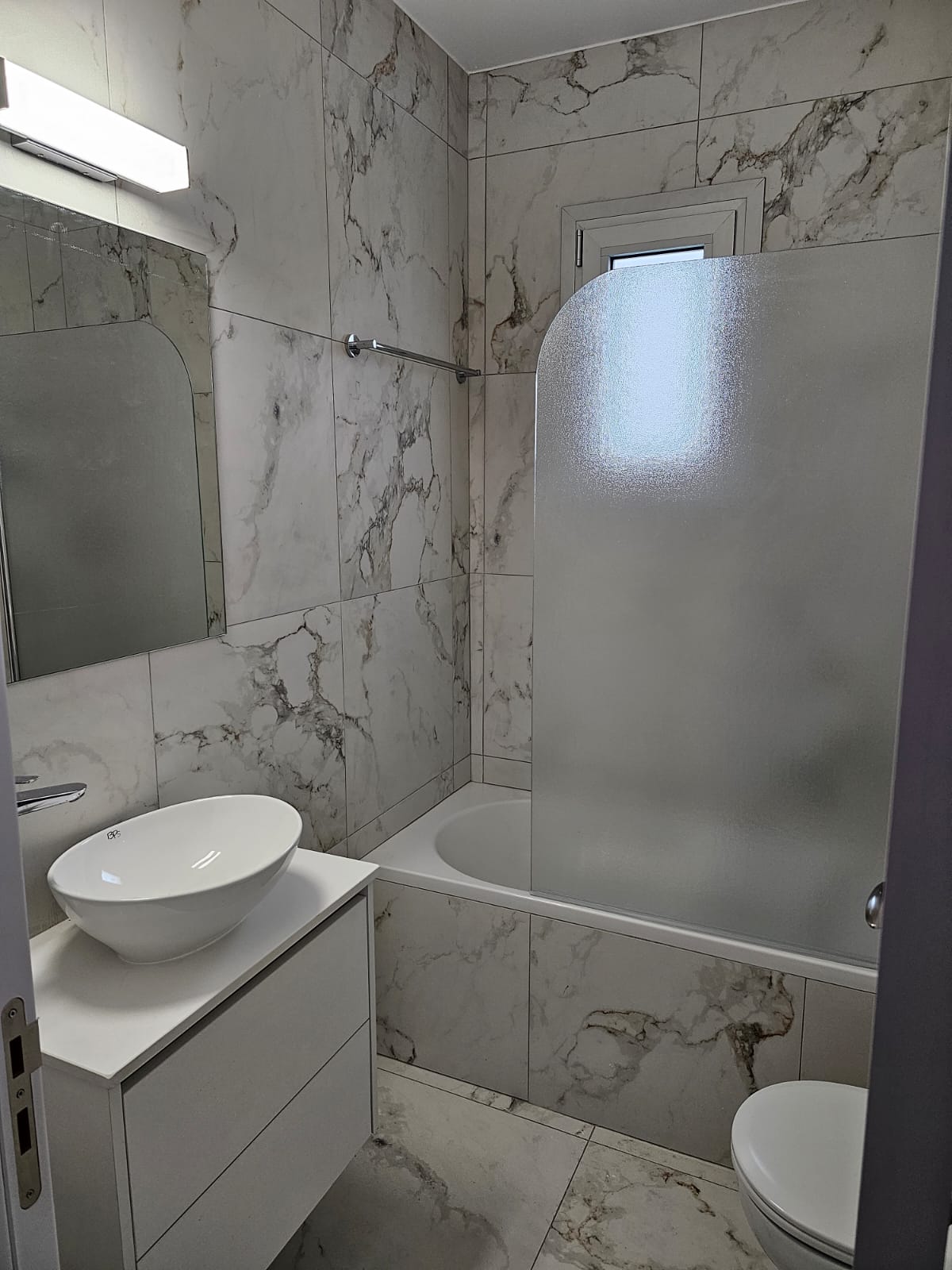 APT-KAMARES-10160-3