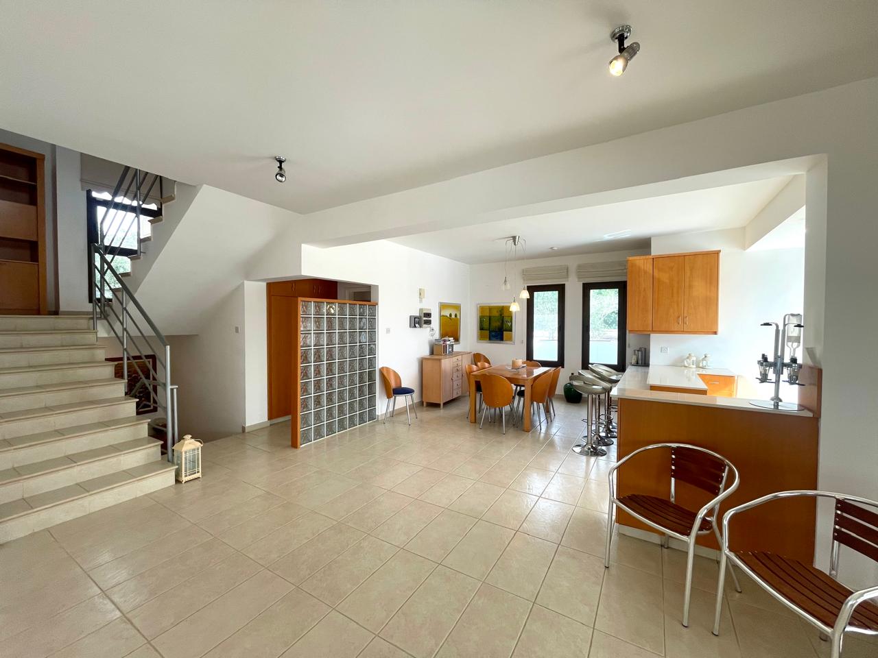 1-4-BED-VILLA-FOR-SALE-IN-AGIA-THEKLA-9489-15