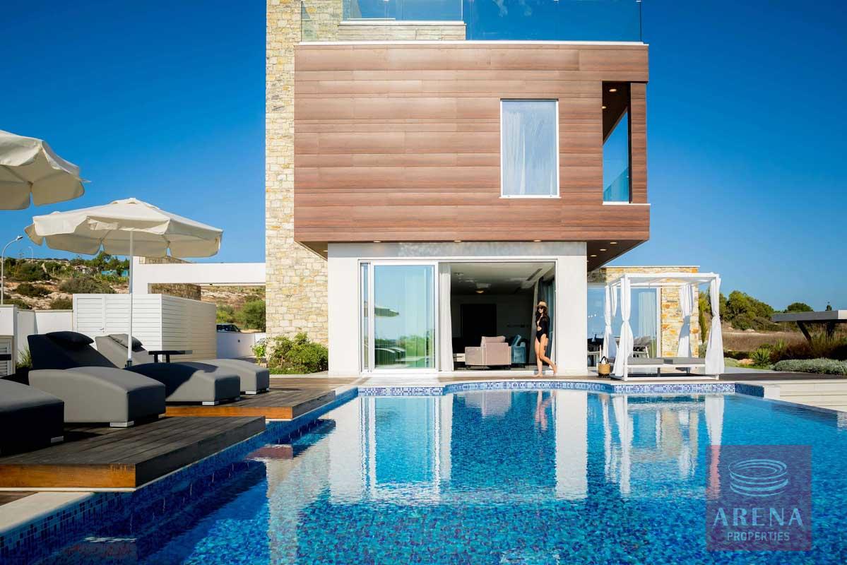 1-beautiful-villa-in-ayia-napa-7037-1