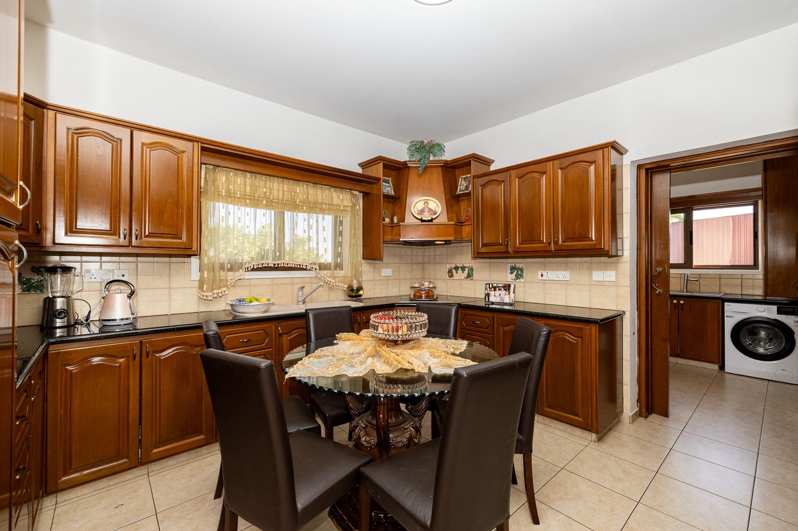 38-5-bed-villa-kiti-10152