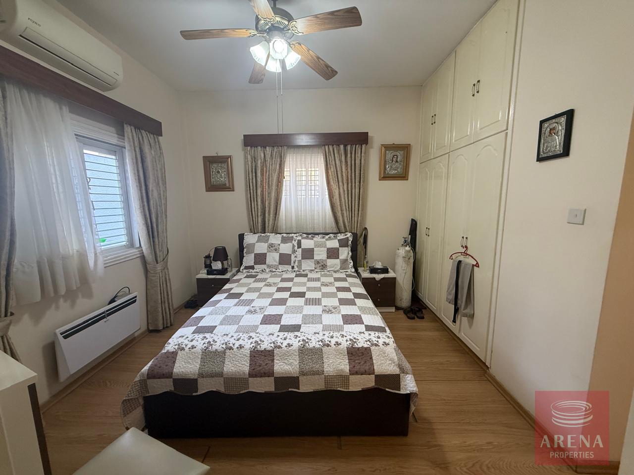 6ac8b0717a594-2
